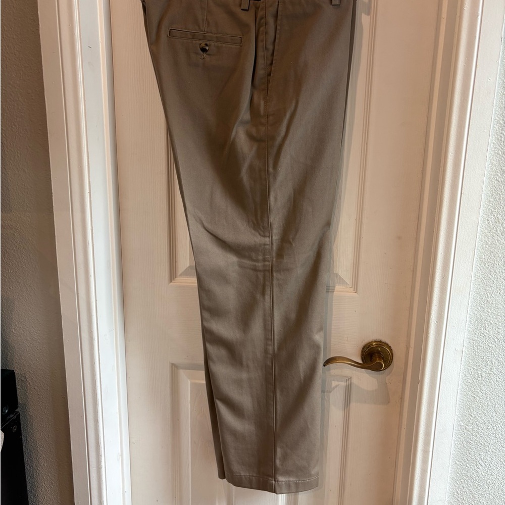 Van Heusen‎ Khaki Chinos Classic Straight-Leg